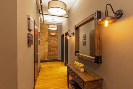 Hip Urban Loft-Small Town Charm-124 Lofts #2 West Dundee Esterno foto
